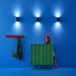 WiZ LED-Wandleuchte Up&Down, Schwarz -Beleuchtung Rabatte 10002326 1