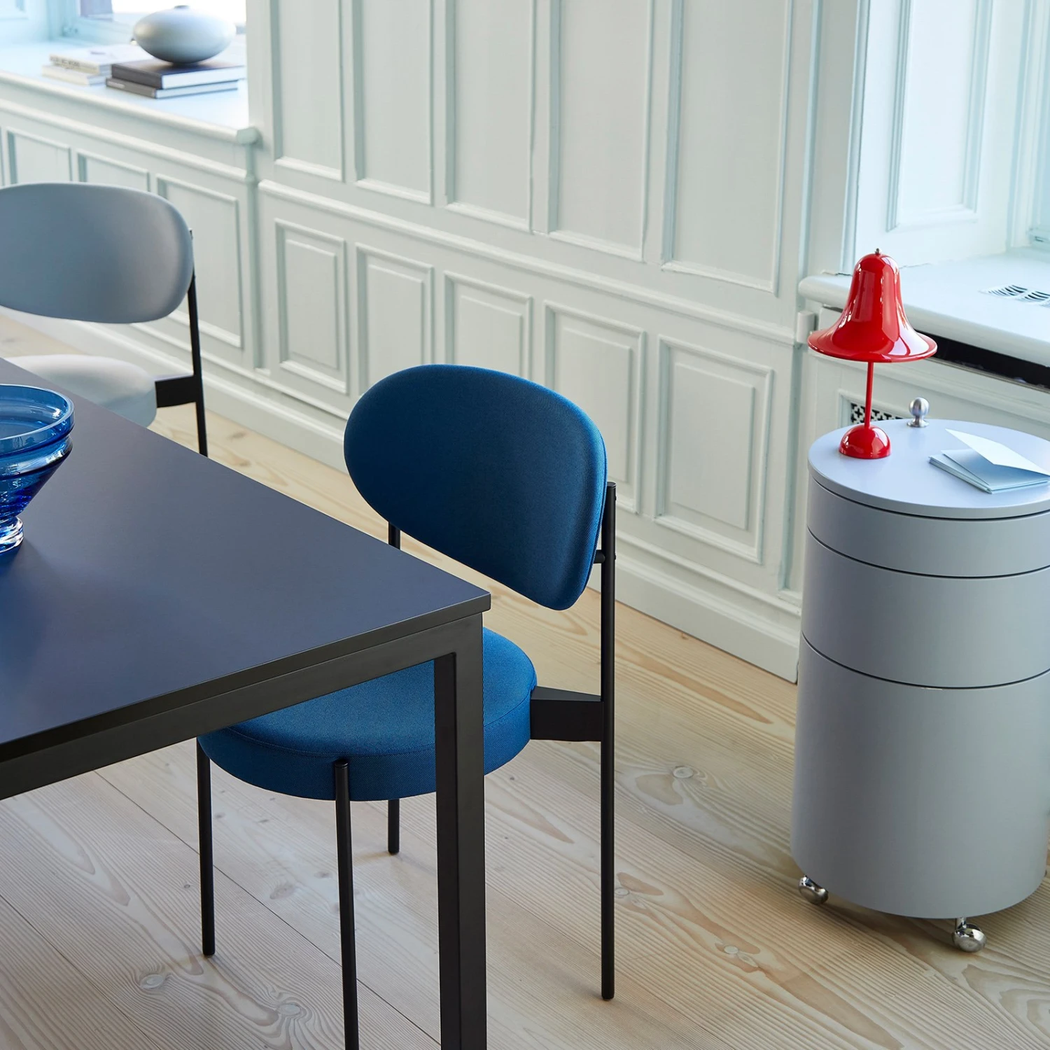 VERPAN Pantop Tischlampe Rot Glänzend 4 VERPAN Pantop Tischlampe Rot Glänzend – Bild 2