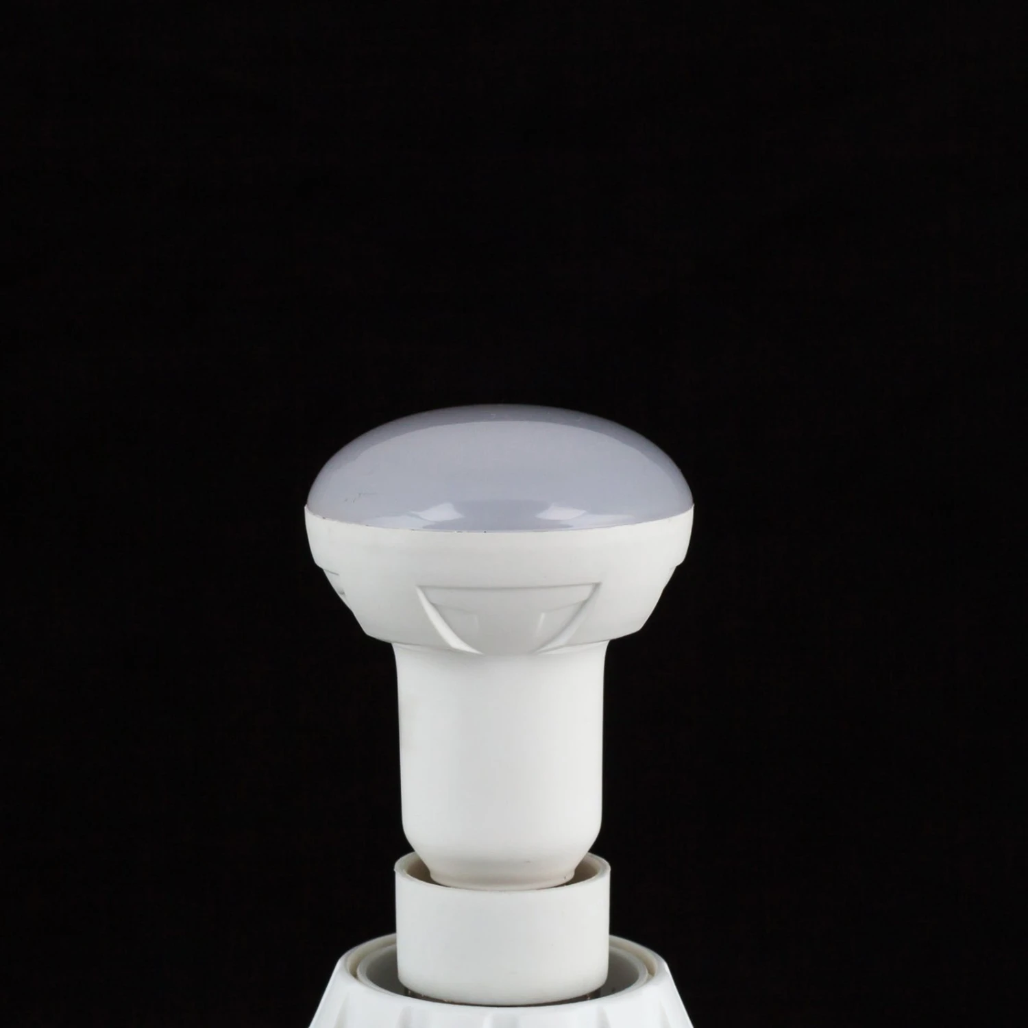 LED-Reflektorlampe R50 E14 4,9W 830 120° 3er-Set 7 LED-Reflektorlampe R50 E14 4,9W 830 120° 3er-Set – Bild 5