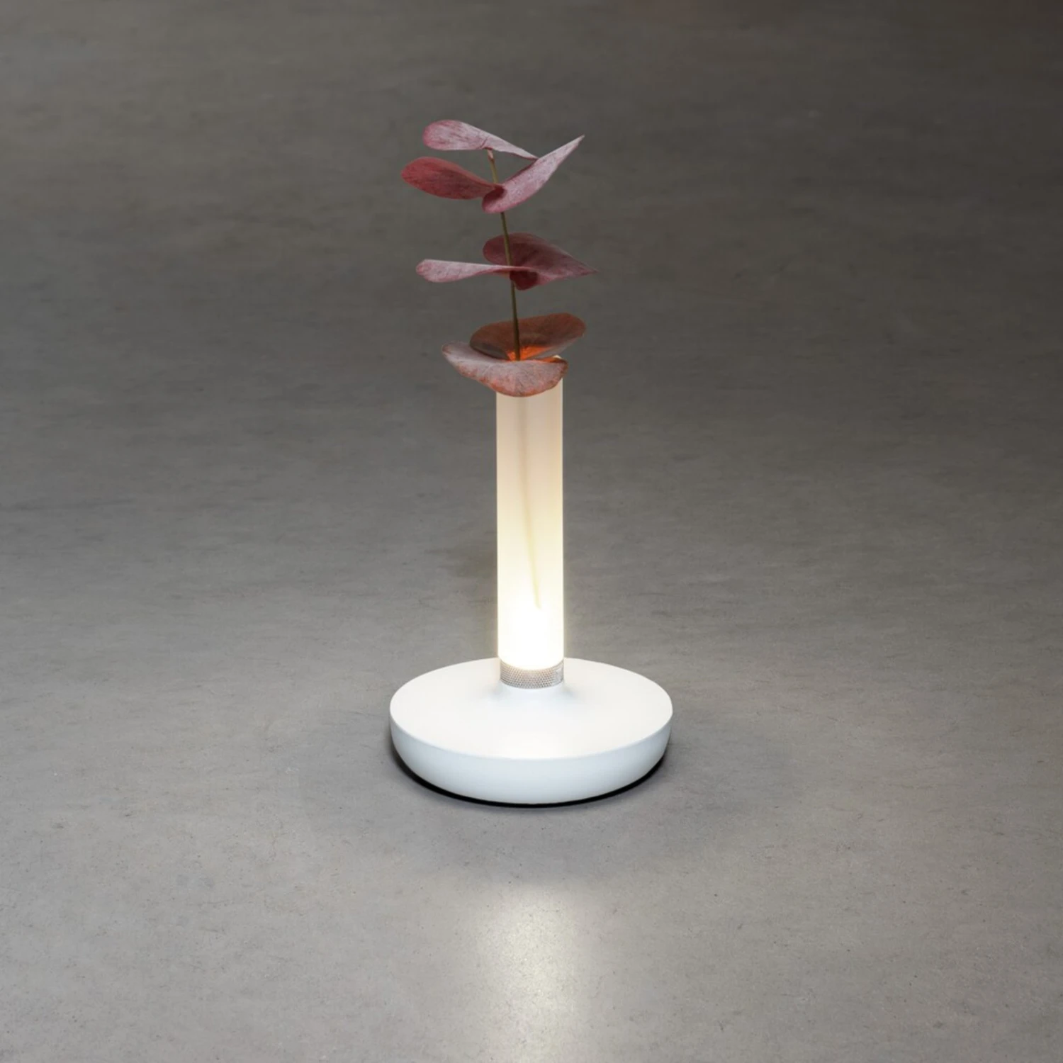 Konstsmide LED-Tischleuchte Biarritz, IP54, Akku, CCT, Weiß 8 Konstsmide LED-Tischleuchte Biarritz, IP54, Akku, CCT, Weiß – Bild 6