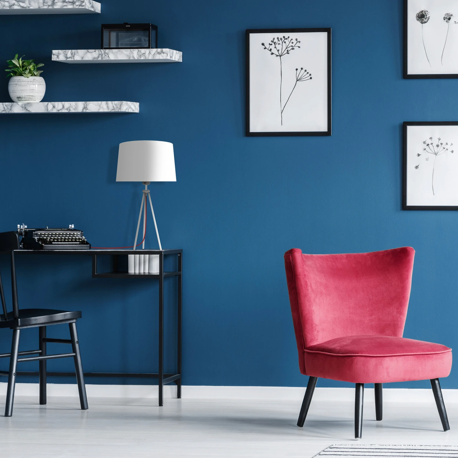 Aluminor Tropic Tischleuchte Weiß, Kabel Rot 4 Aluminor Tropic Tischleuchte Weiß, Kabel Rot – Bild 2