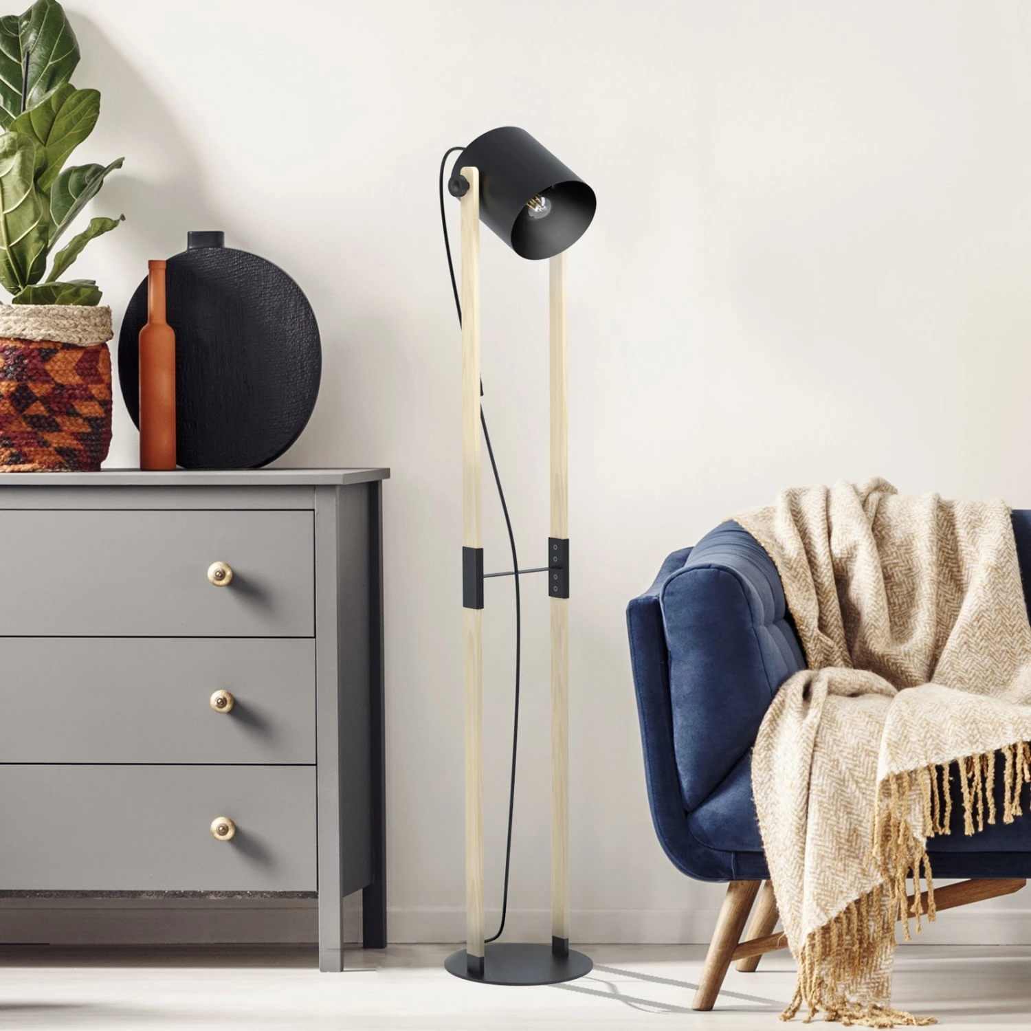 EGLO Stehleuchte Hornwood Mit Holzgestell 4 EGLO Stehleuchte Hornwood Mit Holzgestell – Bild 2