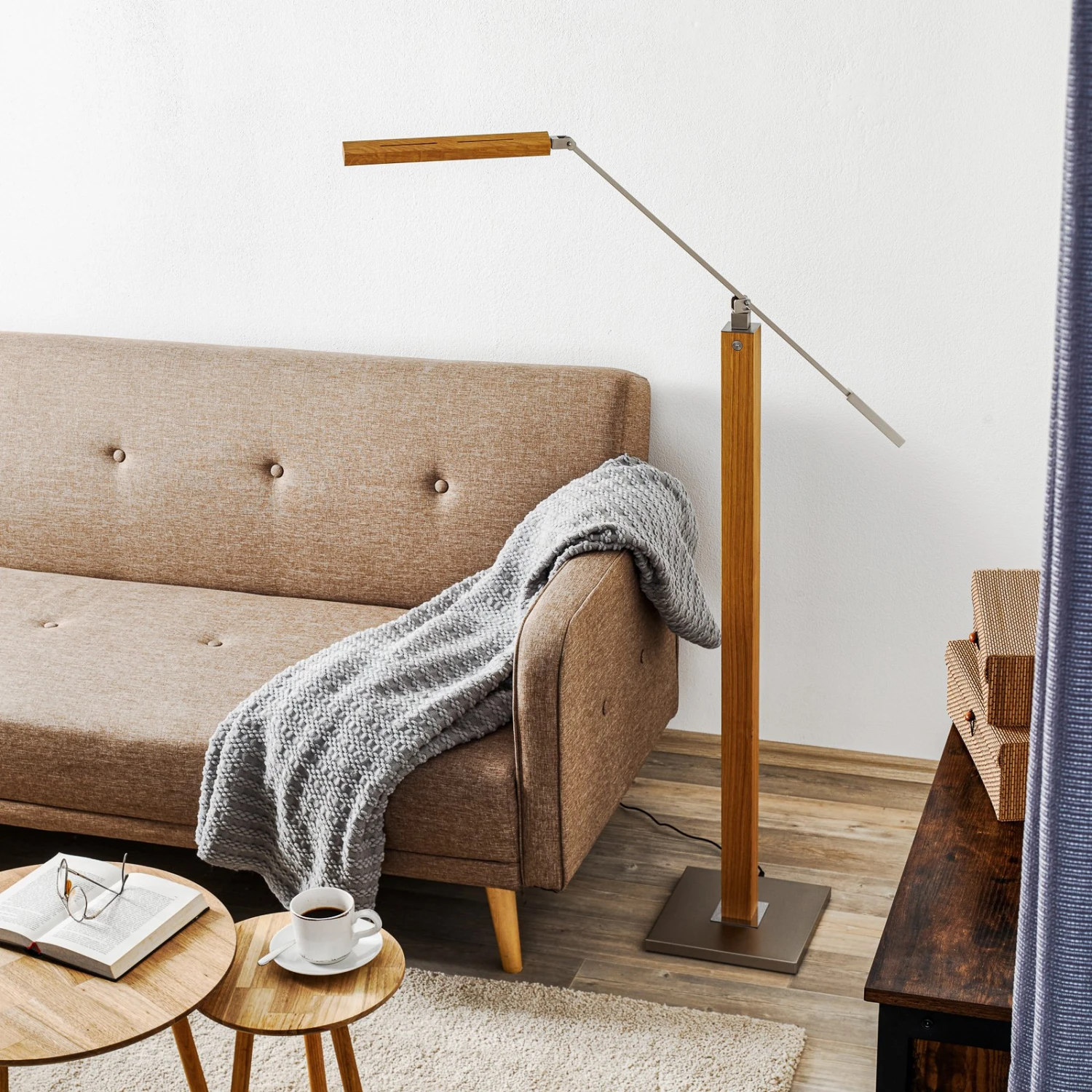 HerzBlut Otto O LED-Steh-Leseleuchte Eiche Geölt 4 HerzBlut Otto O LED-Steh-Leseleuchte Eiche Geölt – Bild 2