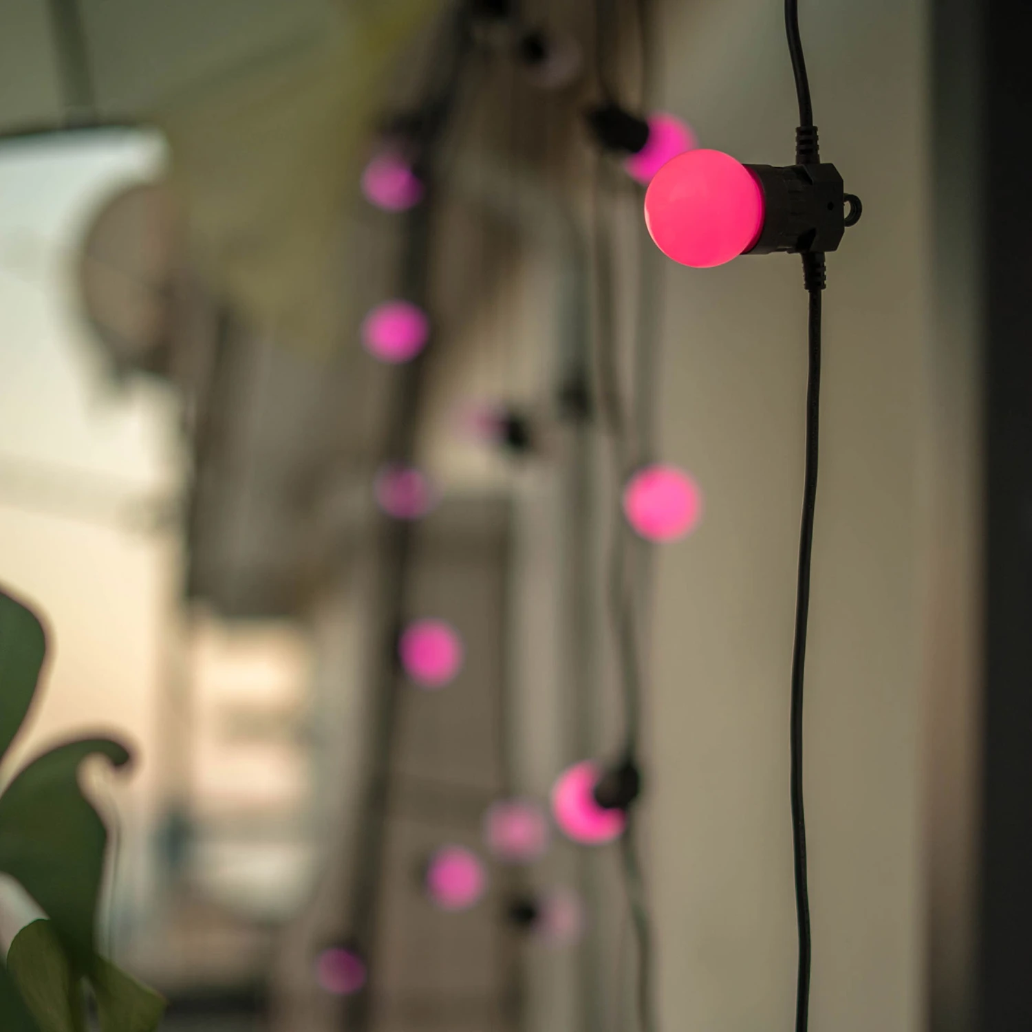 LED-Party-Lichterkette Twinkly Festoon Starter Kit 10 LED-Party-Lichterkette Twinkly Festoon Starter Kit – Bild 8