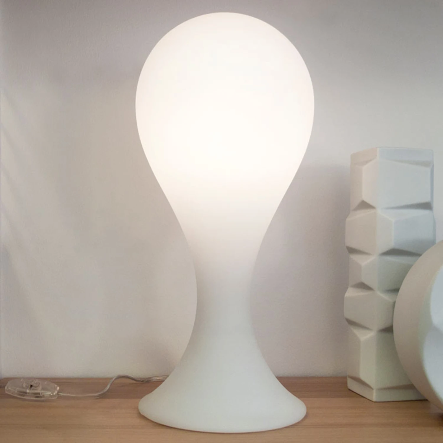 Next Drop_4 Small - Tischleuchte In Tropfenform 3 Next Drop_4 Small - Tischleuchte In Tropfenform