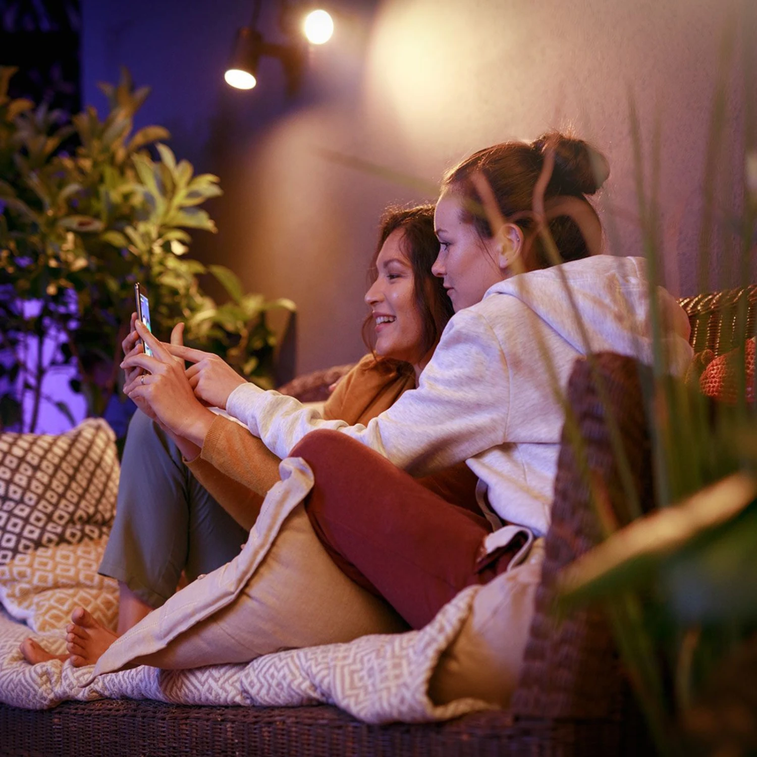 Philips Hue White+Color Ambiance Lily Spot 1er-Set 10 Philips Hue White+Color Ambiance Lily Spot 1er-Set – Bild 8