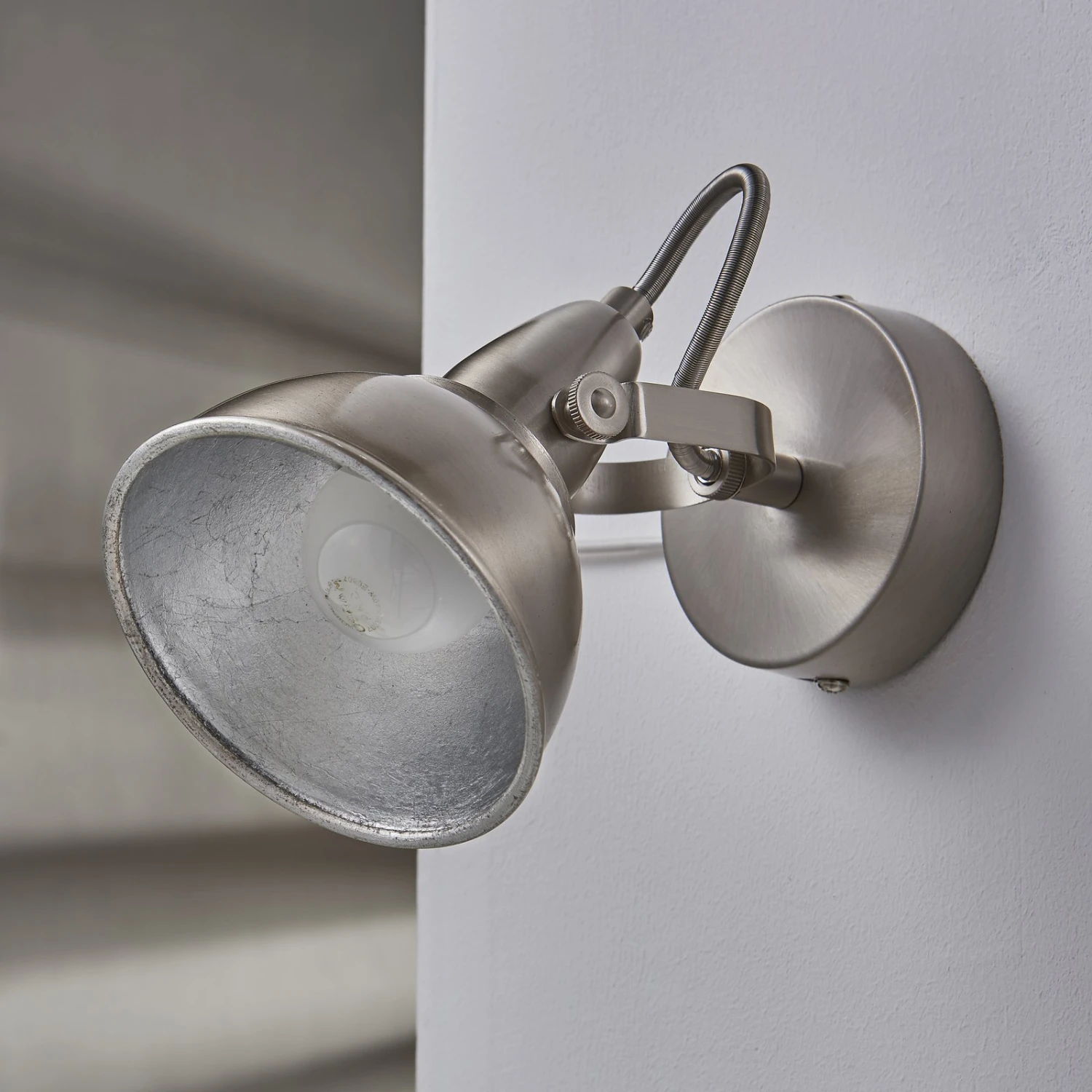 Wandleuchte Julin, Vintage-Look In Nickel 4 Wandleuchte Julin, Vintage-Look In Nickel – Bild 2