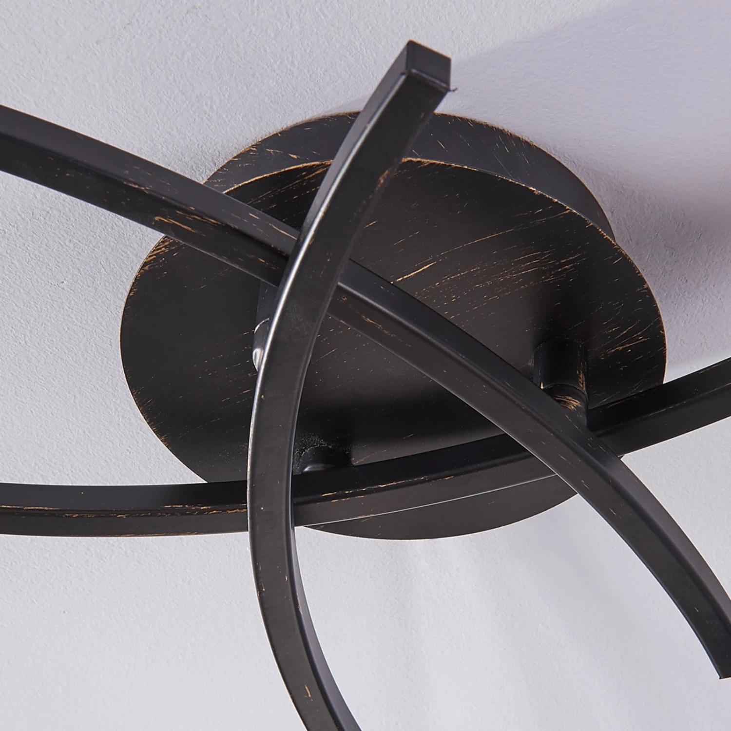 Dreiflammige Deckenlampe Della, Schwarz-gold 9 Dreiflammige Deckenlampe Della, Schwarz-gold – Bild 7