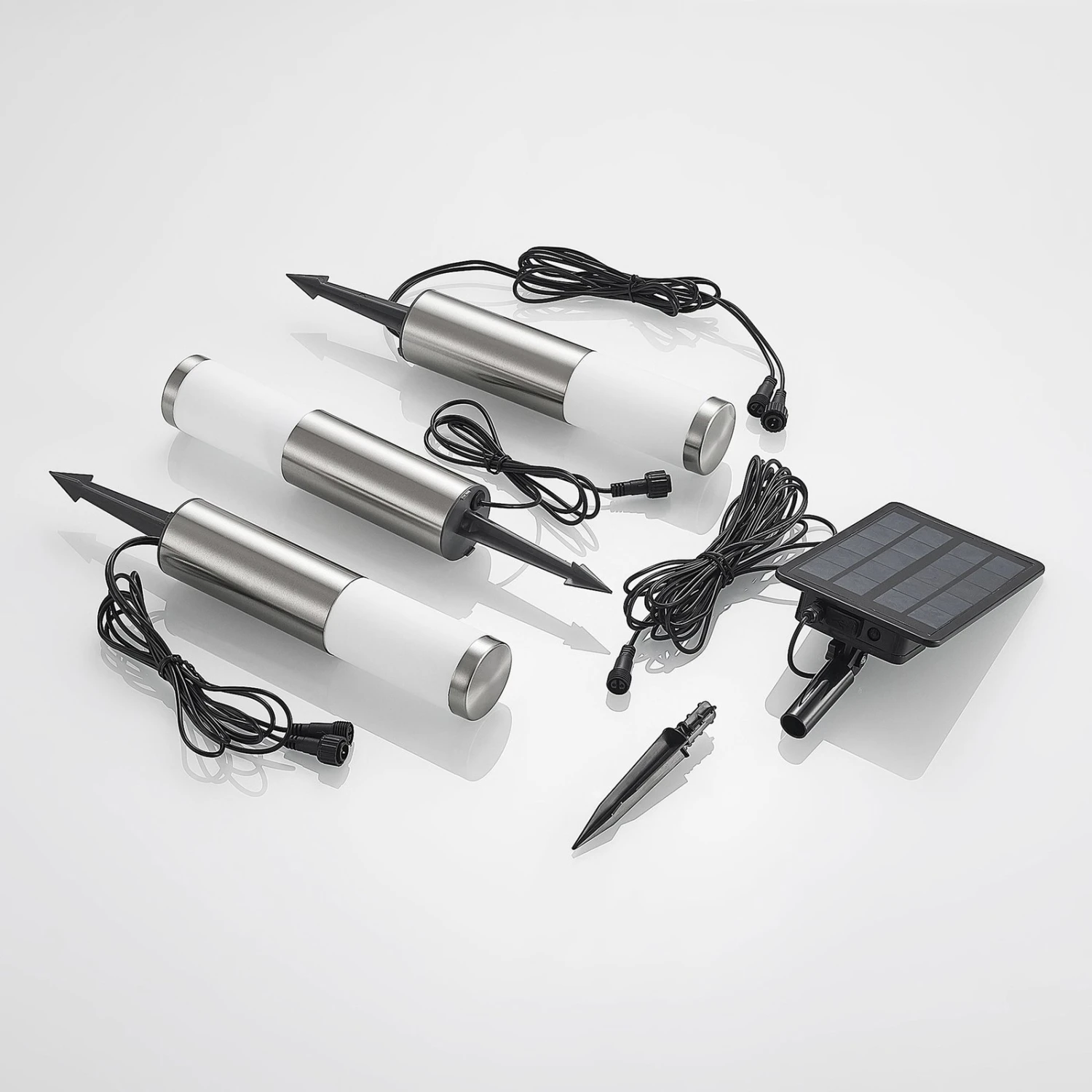 Lindby Lexiane LED-Solarlampen, 3er-Set, Edelstahl 11 Lindby Lexiane LED-Solarlampen, 3er-Set, Edelstahl – Bild 9