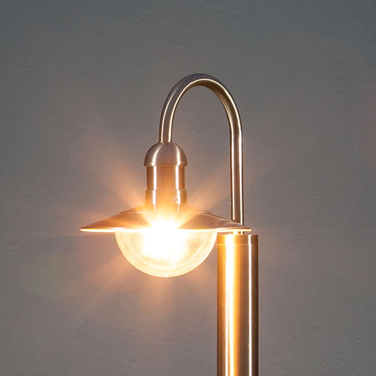 Gebogene Edelstahl-Wegeleuchte Damion 3 Gebogene Edelstahl-Wegeleuchte Damion